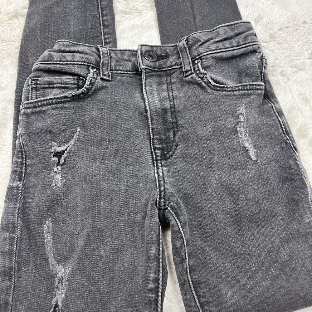Forever 21 distressed skinny jeans - Picture 6 of 6